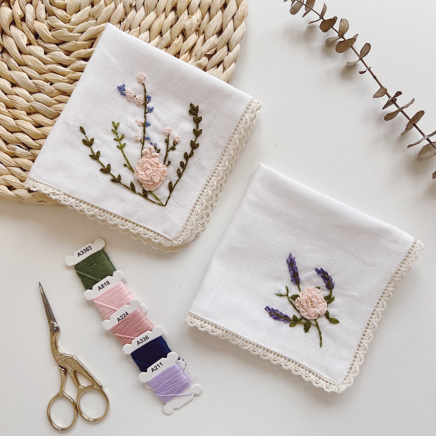 3D Wild Flowers Wedding Handkerchief, Custom Embroidered Handkerchief, Bride Embroidery Handkerchief, Linen Handkerchiefs
